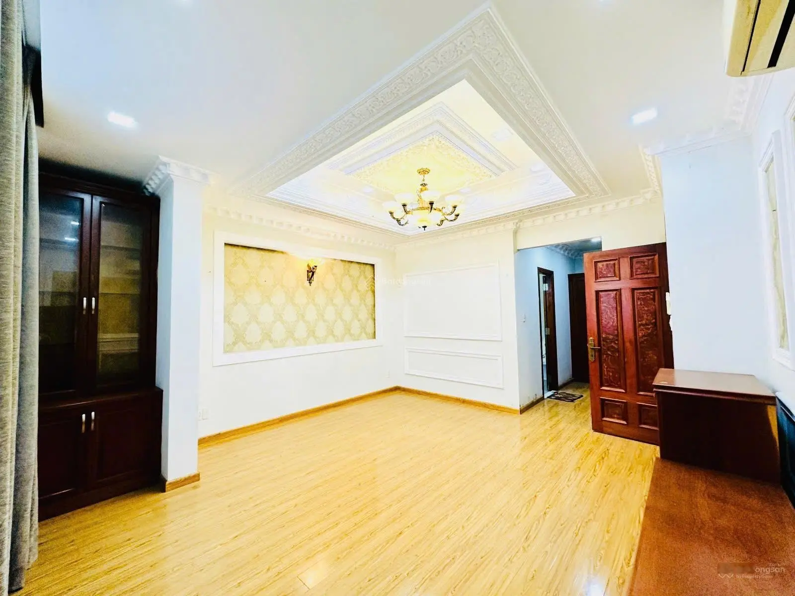 Bán nhà biệt thự 2 mặt tiền view sông - Trường Sa Bình Thạnh - 5 tầng - 160m2 - giá chỉ 4x tỷ