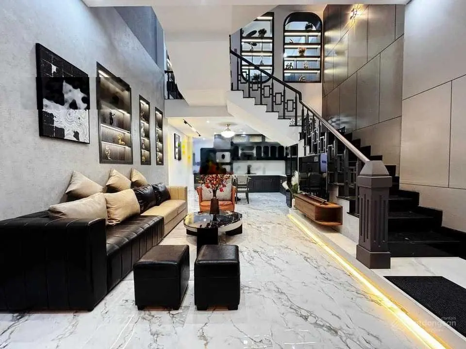 Bán nhà 3 tầng mái đúc sàn đúc 4PN, 3Wc, phòng thờ phòng khách đất 5X19m 95m2 đường Đoàn Khuê