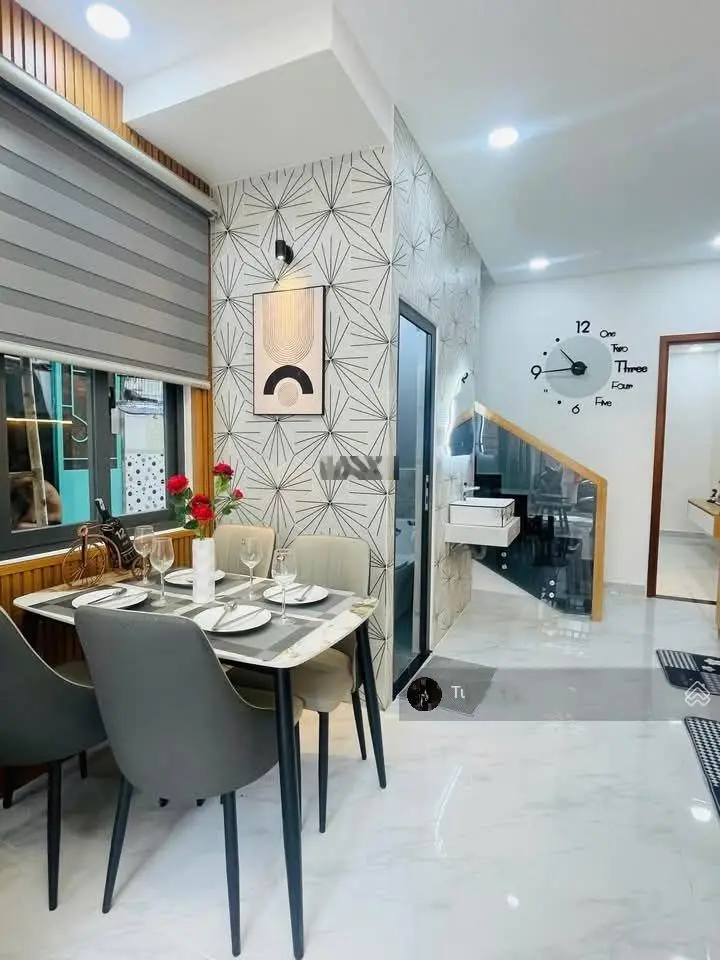 Hạ giá 400 triệu nhà ngay Đ.Chiến Lược,P.Bình Trị Đông A,Q.Bình Tân.700m đến bệnh viện Q.Bình Tân