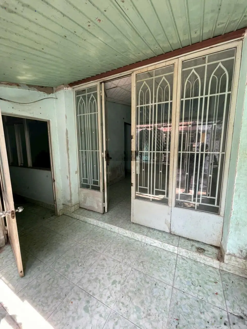 Nhà cấp 4, hẻm xe hơi, DT (5.5m*13m) đường Nơ Trang Long - Nguyễn Xí, Bình Thạnh - chỉ 7 tỷ 9 TL