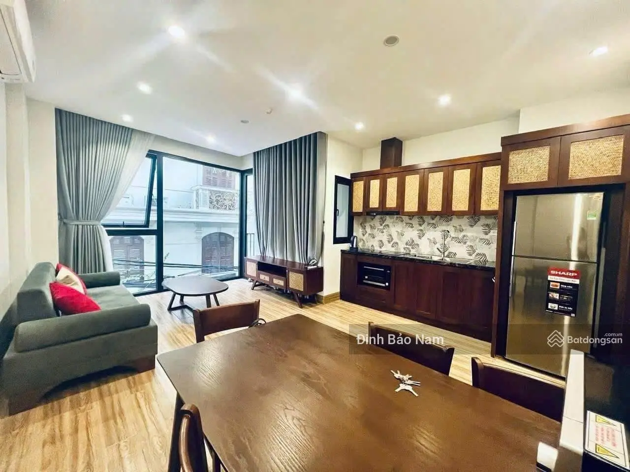 Xuân diệu toà căn hộ 130tr/th 100m 7 tầng mt 5m vừa kinh doanh vừa cho thuê ngõ ô tô thông