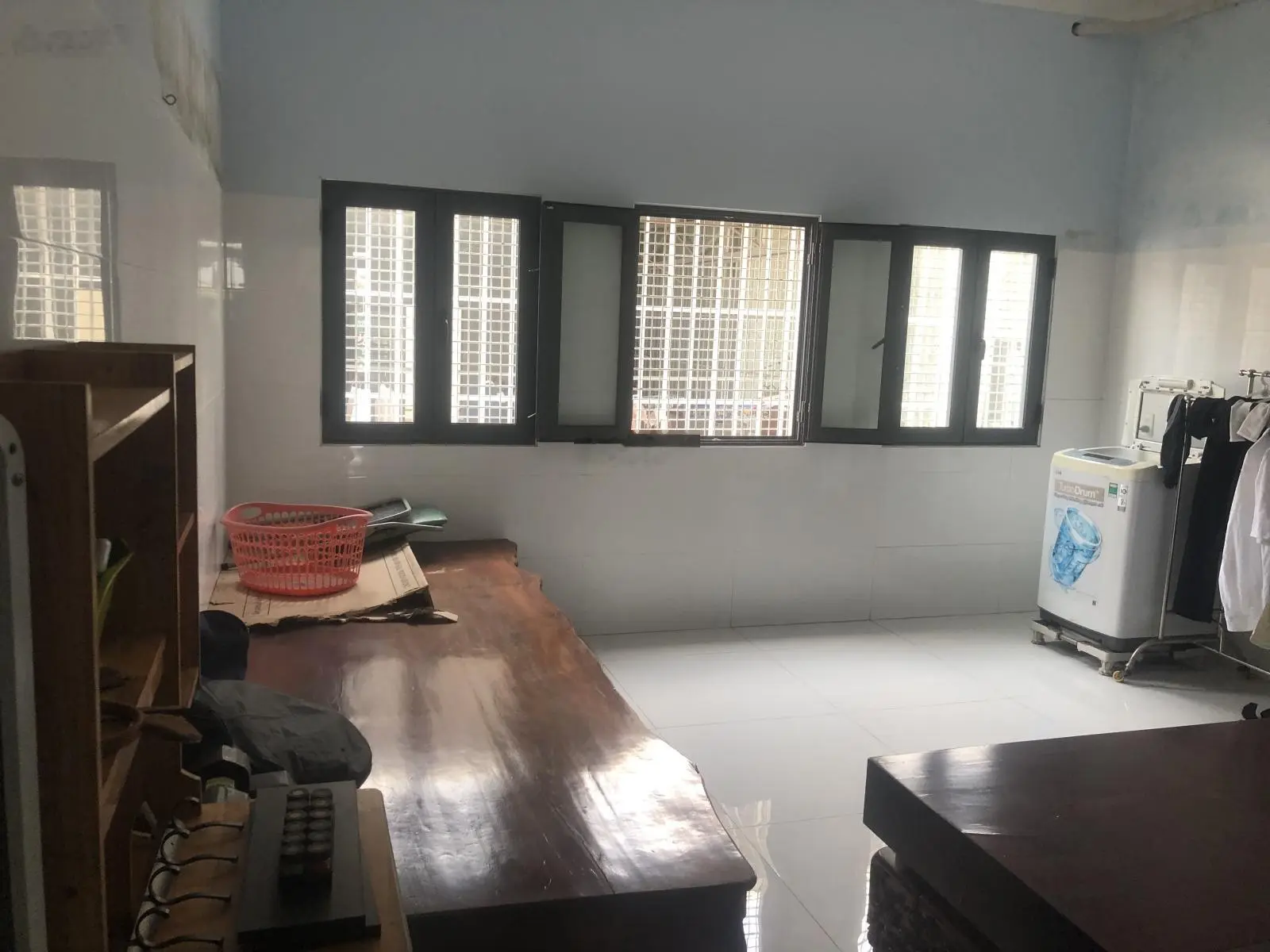 Bán Nhà 4 tầng tại Đường 29/3, mặt tiền đường rộng 36m - Kinh Doanh sầm uất.