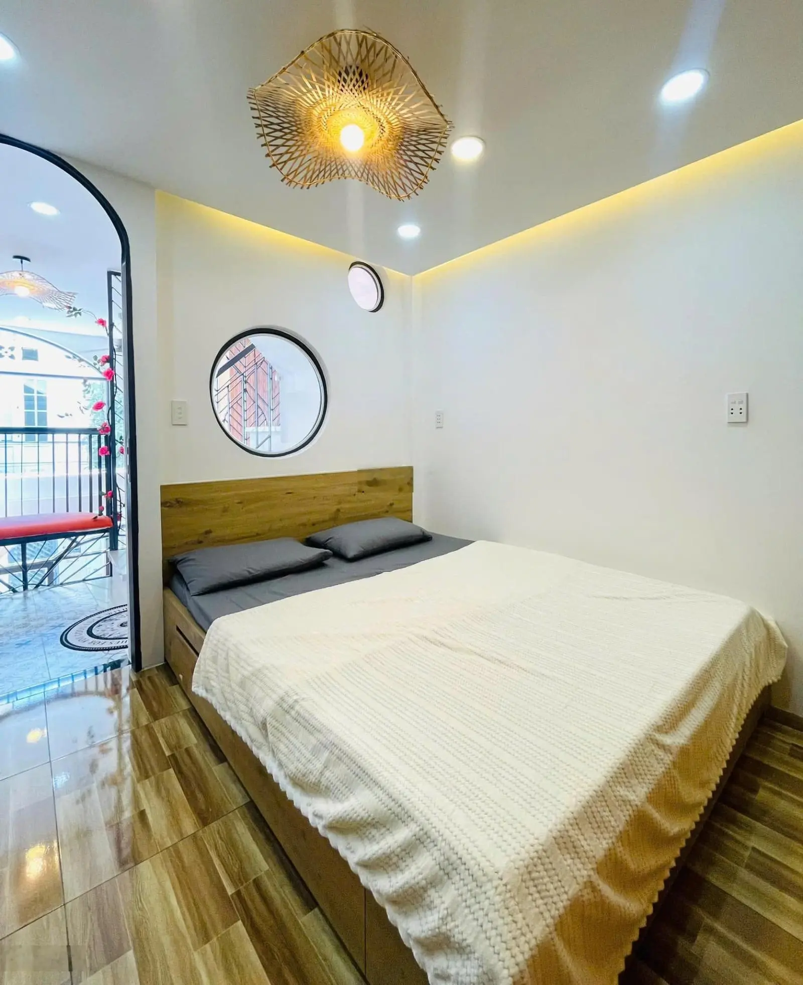 Chính chủ giảm sâu thanh lí nhà Tôn Đản Quận 4/ hẻm xe hơi 5m / 2 tỷ 870tr/ DT 48,5m2 - sổ riêng