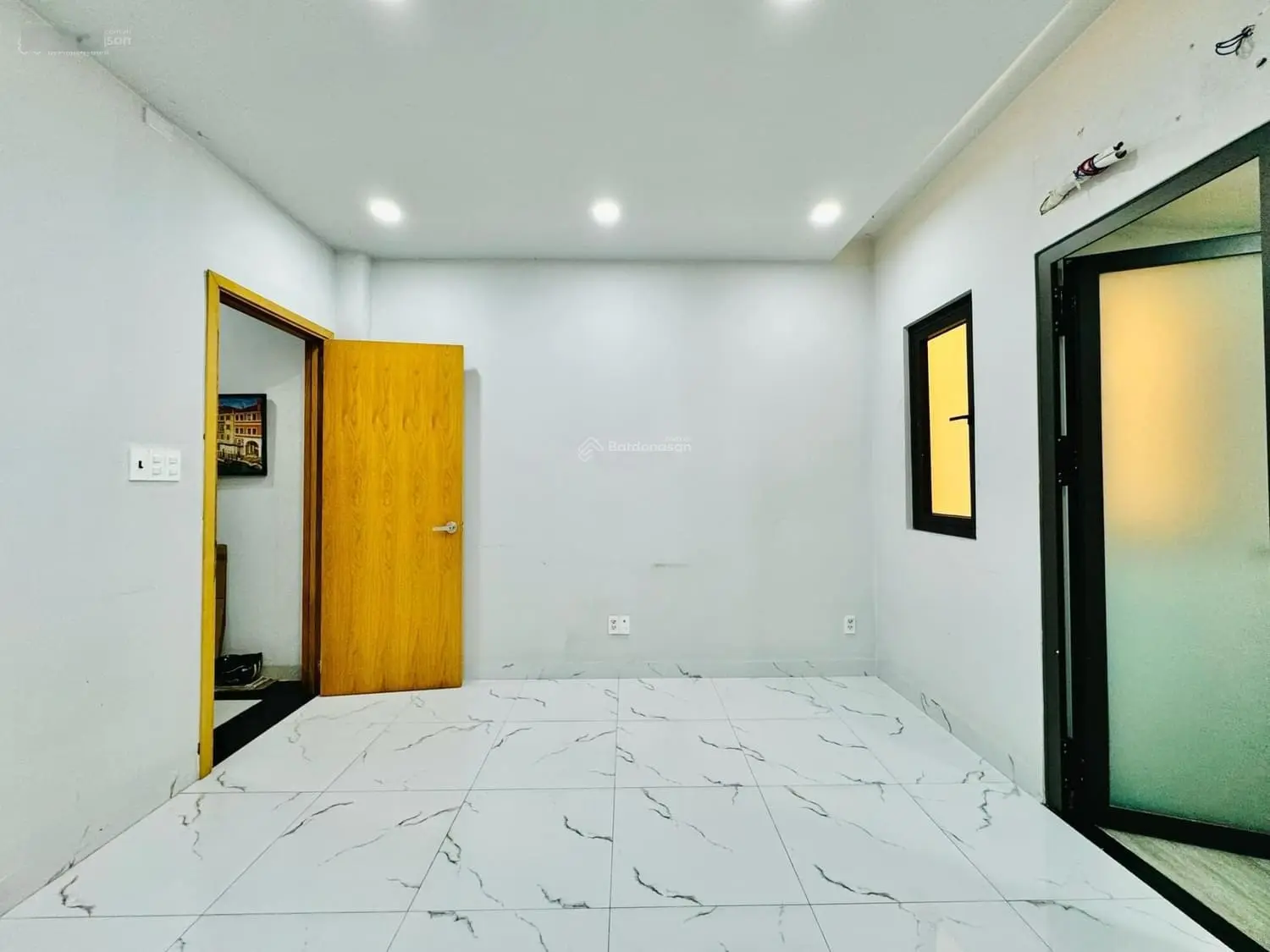 Kẹt tiền bán gấp nhà Trần Quang Diệu Q3. DT 71,76m2/4tỷ280 gần chợ Nguyễn Văn Trỗi cho thuê 36 tr