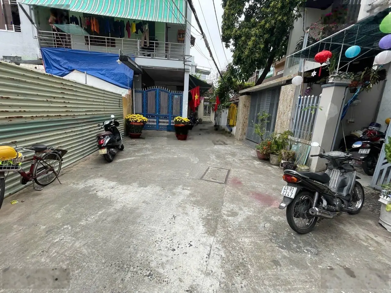 Bán Gấp Nhà Trung Tâm Phố - Lê Lợi - Cạnh Bên Công An TP - DT đất 64m Sân Rộng 70m2 - Chỉ 4.3 tỷ TL