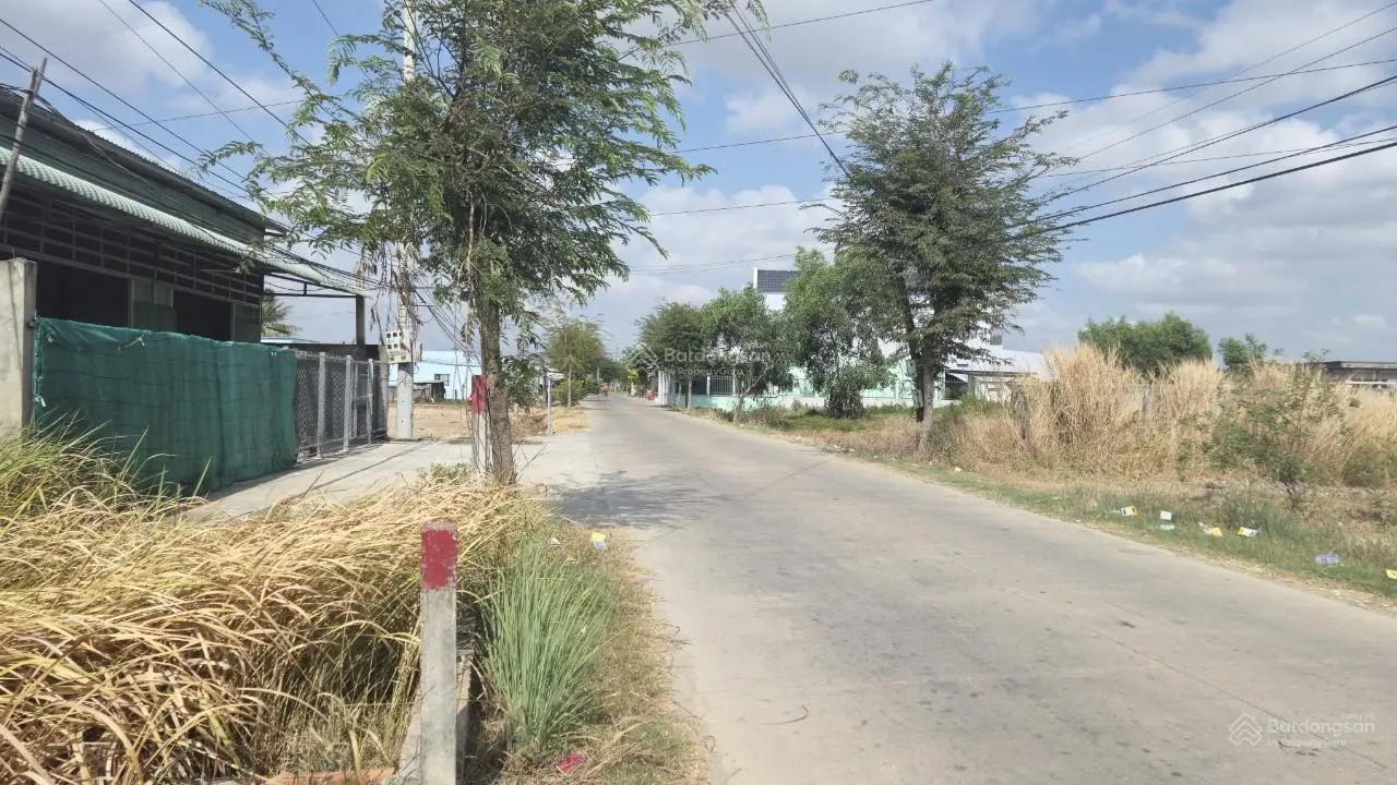 Chủ cần bán lô đất vườn 500m2, mặt tiền đường nhựa, khu đông dân gần Quốc Lộ 50 giá cực rẻ