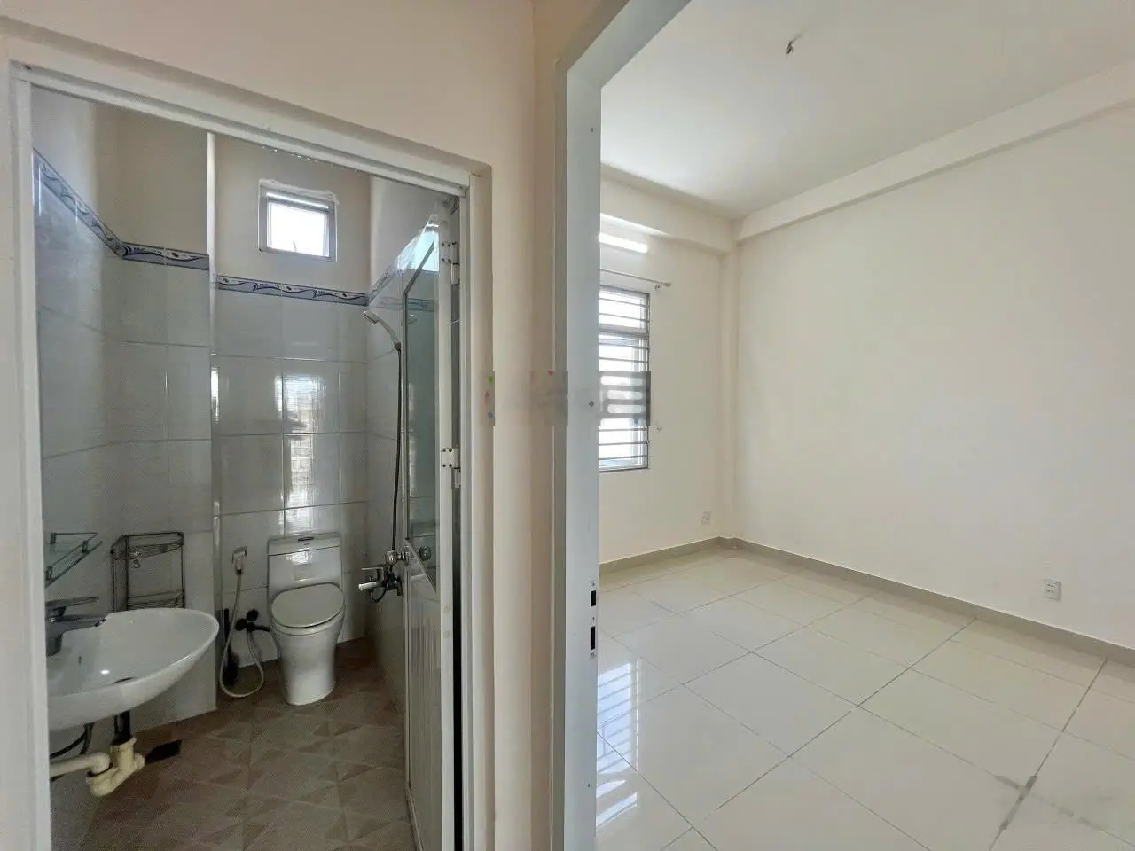 Bán nhà riêng tại Đường Số 4, P. Tân Tạo A, Bình Tân, HCM, 6,6 tỷ, 100m2, sổ hồng riêng