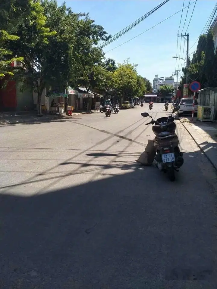 Bán nhà riêng tại phường Hòa Khánh Bắc, Đà Nẵng - giá tốt chỉ 4,5 tỷ vnd, DT 152,5m2