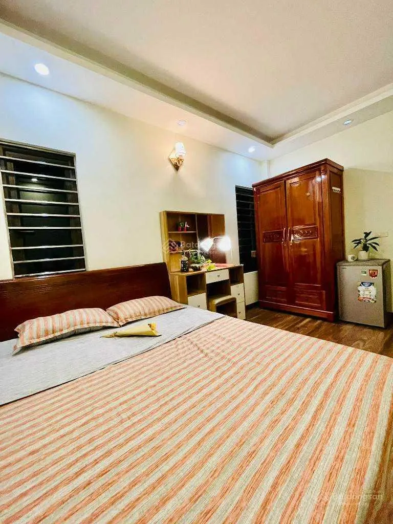 Bán nhà đẹp Nam Đồng, ô tô gần, an sinh đỉnh, nhà đẹp nội thất xịn, ở + cho thuê, 45m2 chỉ 6.3 tỷ