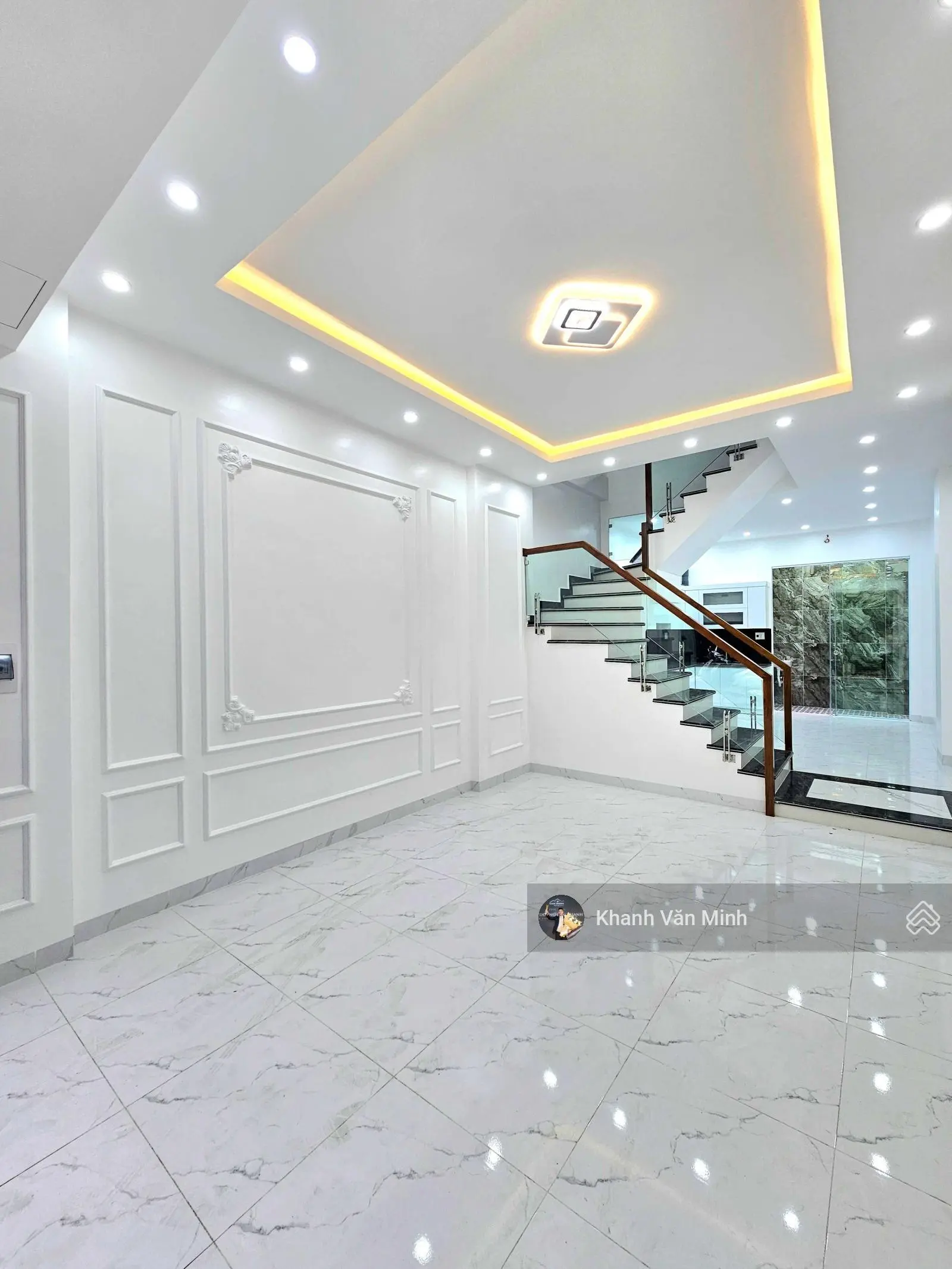 Bán nhà mặt ngõ Chợ Hàng, Hồ Sen độc lập 4 tầng giá rao 5 tỷ 450 triệu