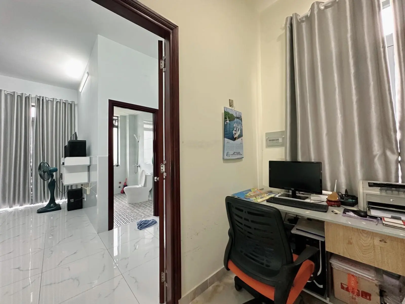 Bán nhà riêng đường Đào Tông Nguyên Nhà Bè, 4 lầu, tặng sân vườn 68m2, góc 2 mặt tiền, giá 9 tỷ