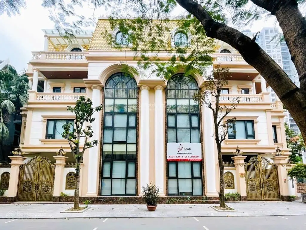 Bán BT lô góc 3 mặt thoáng, diện tích 400m2, 1 hầm và 4 tầng. 1600m2 sàn sử dụng.