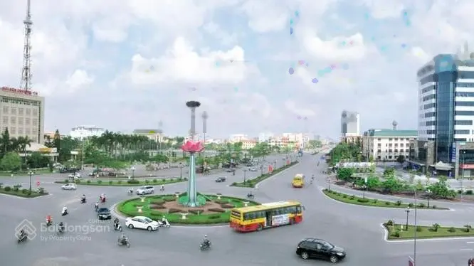 Chính Chủ Cần Tiền Bán Gấp Tòa Khách Sạn 9 Tầng Trung Tâm Thành Phố Hưng Yên. LH : 0962 483 ***