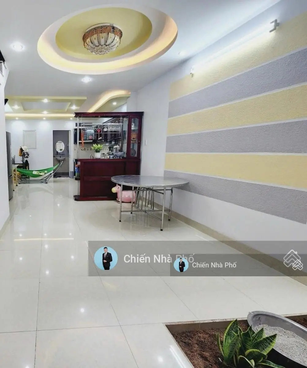 Bán nhà mặt tiền kinh doanh 3 tầng Đường Khúc Thừa Dụ, Phước Long, Nha Trang