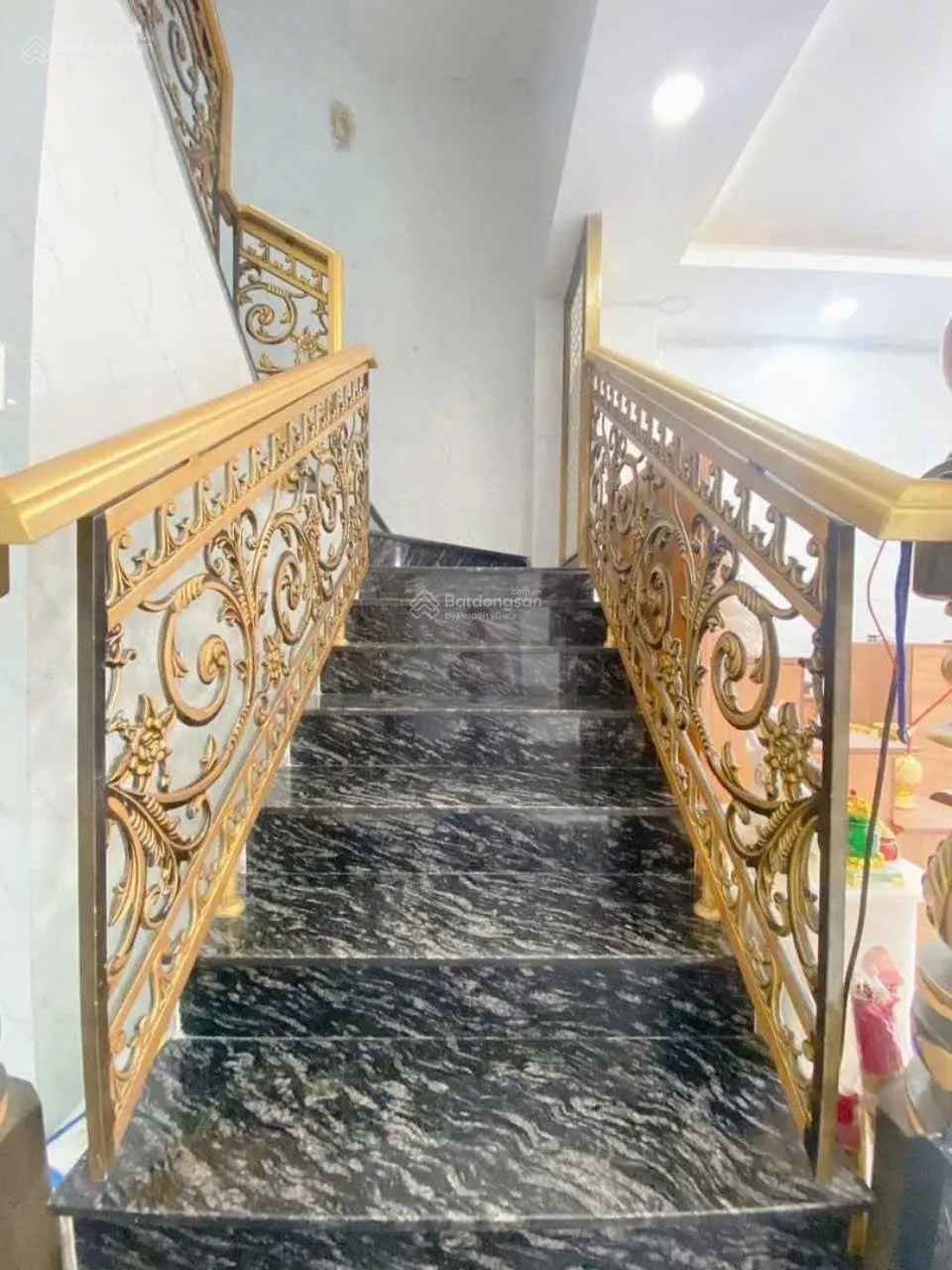 Cần bán nhà full nội thất khu Bình Phú Vip Q6 diện tích 4x17m, 6 PN giá 13,3 tỷ liên hệ 0938 030 ***