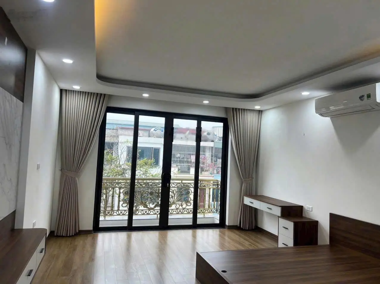Phân lô vỉa hè kđt văn phú oto tránh gara thang máy kinh doanh đỉnh giá 24