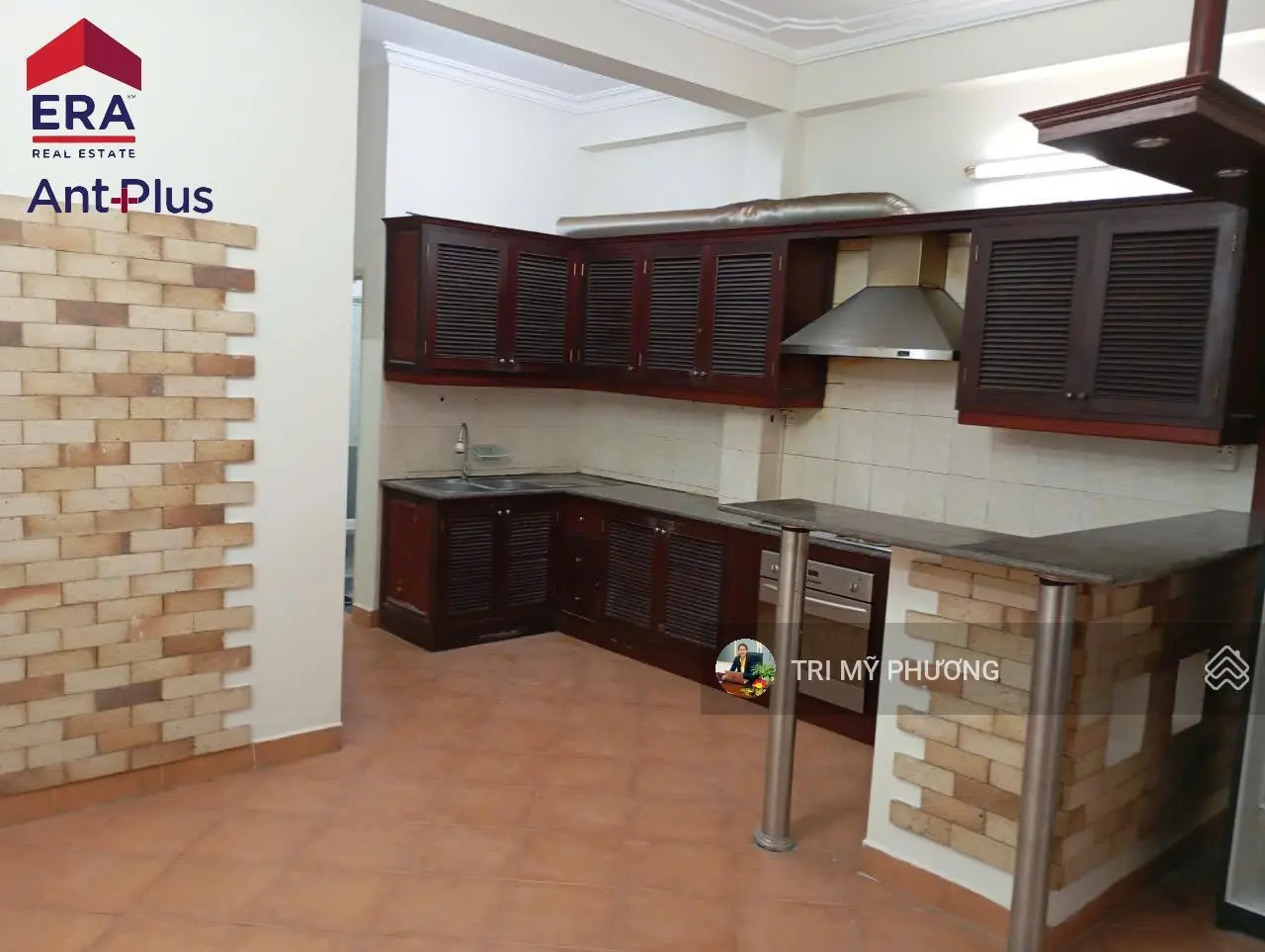 Bán nhanh căn nhà riêng đường Nguyễn Văn Hưởng, Thảo Điền, Quận 2 - đối diện trường Quốc tế BIS