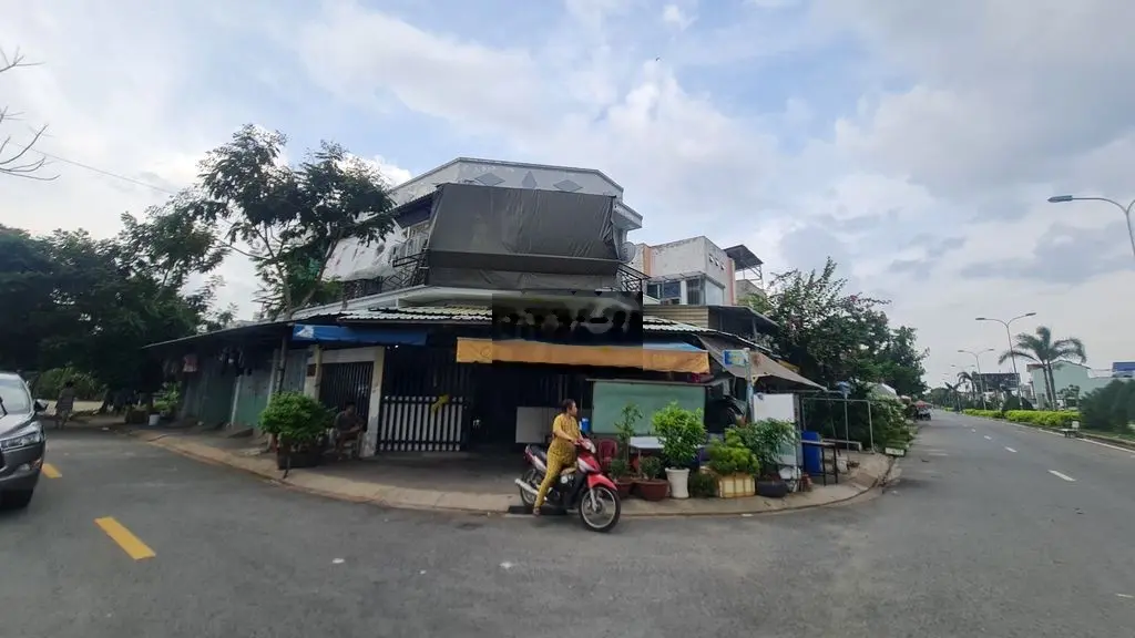 Bán nhà 2 mặt tiền giá 5,5 tỷ, diện tích 147,5 m2, tại Long Hậu, Huyện Cần Giuộc, Long An