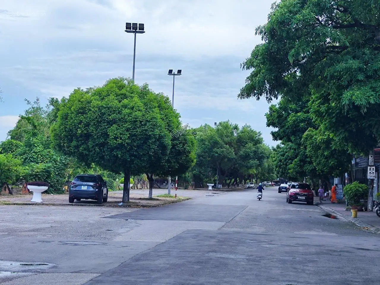 Bán Nhà đường Hồ Xuân Hương, Lê Lợi , Thành Phố Hưng Yên, Giá : 7.8 tỷ có thương lượng