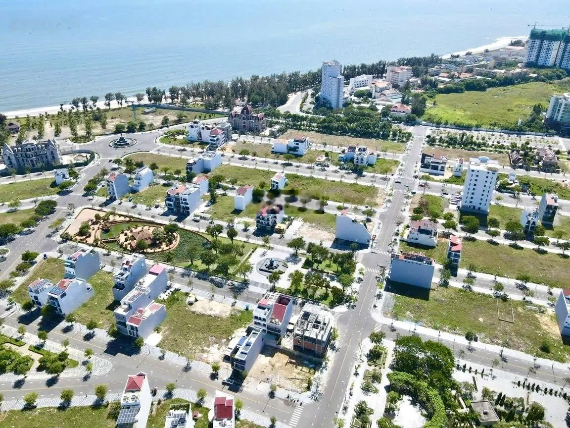 Cần bán hai lô liền kề Ocean Dunes đối diện công viên