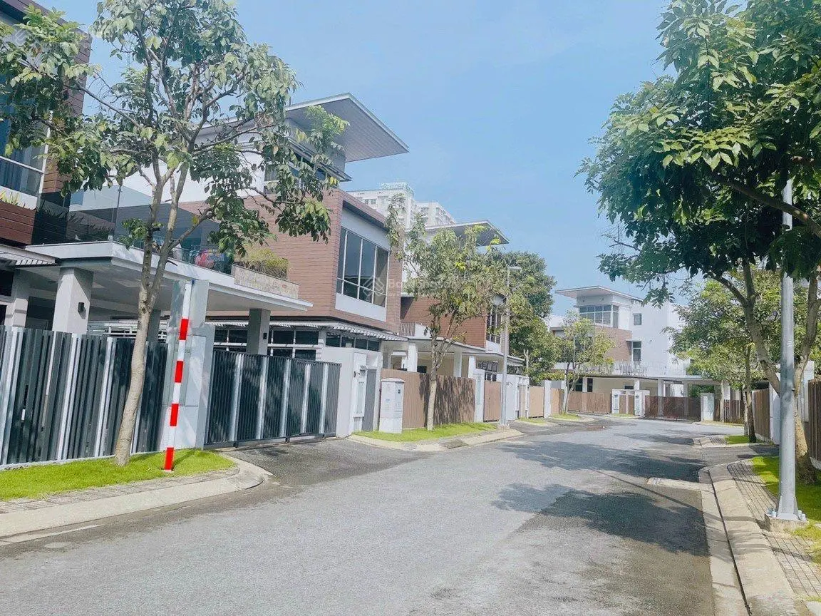 Bán biệt thự đơn lập Riviera Cove - nhà thô giá 50 tỷ - sổ hồng