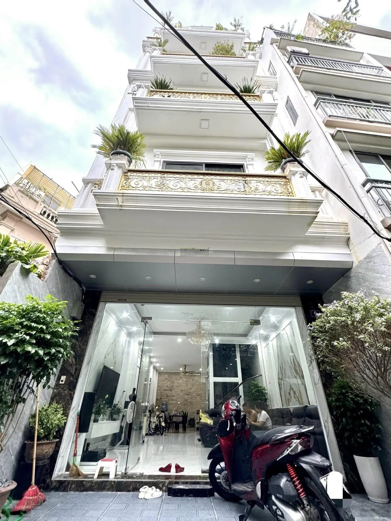 Bán nhà Phố Cự Lộc Ô Tô Đỗ Cửa 45M2 6 Tầng Thang Máy Nhà Đẹp Dân Xây Trung Tâm Thanh Xuân