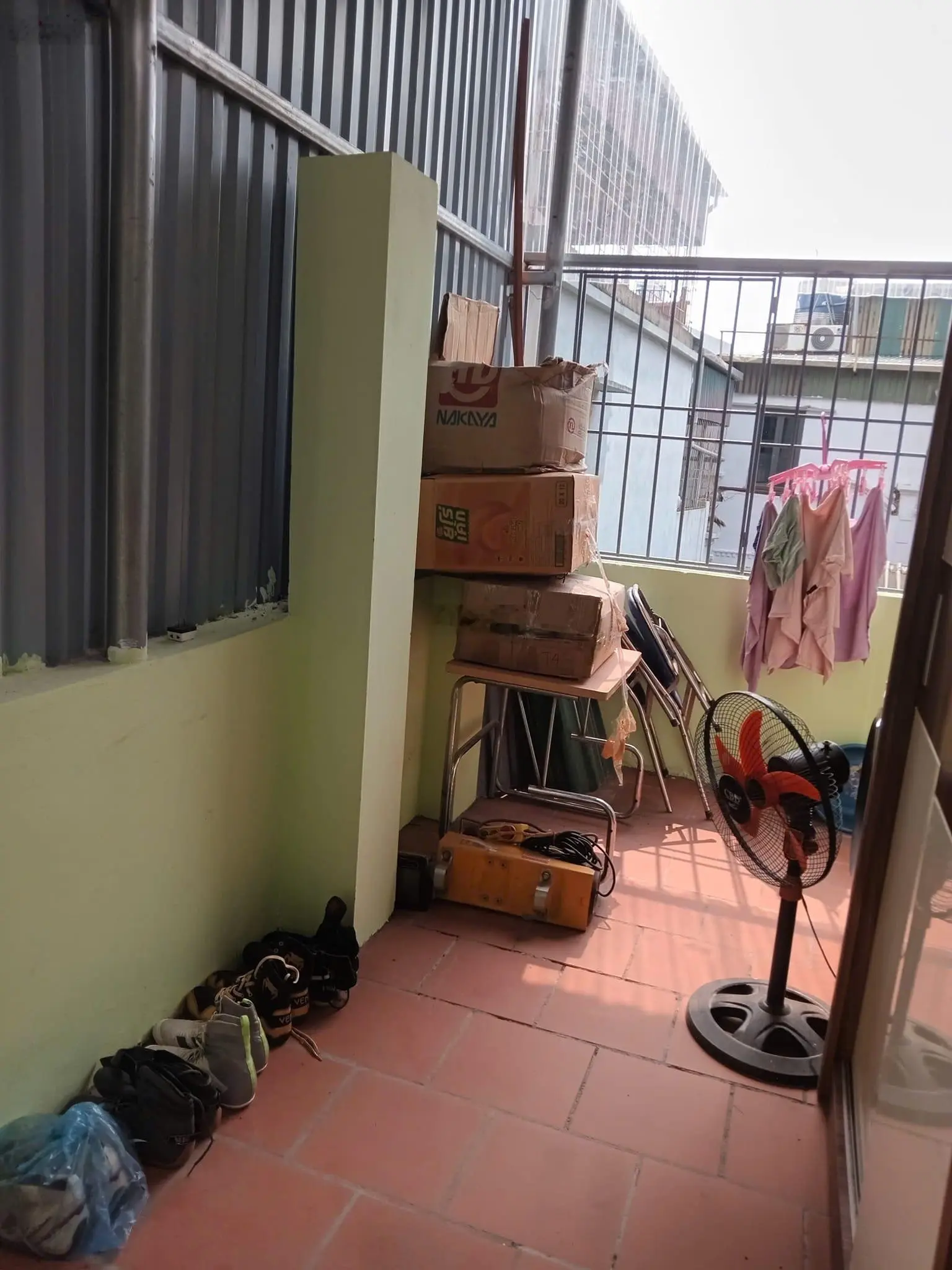 3.45 tỷ-trương định-bạch mai-4 tầng ở ngay- gần phố-full đồ