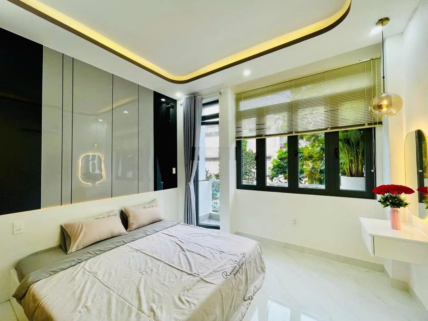 Giá 7tỷ200. xoay vốn bán gấp nhà nguyễn đình chính, phú nhuận. hxh. cách 50m đ. nuyễn văn trỗi