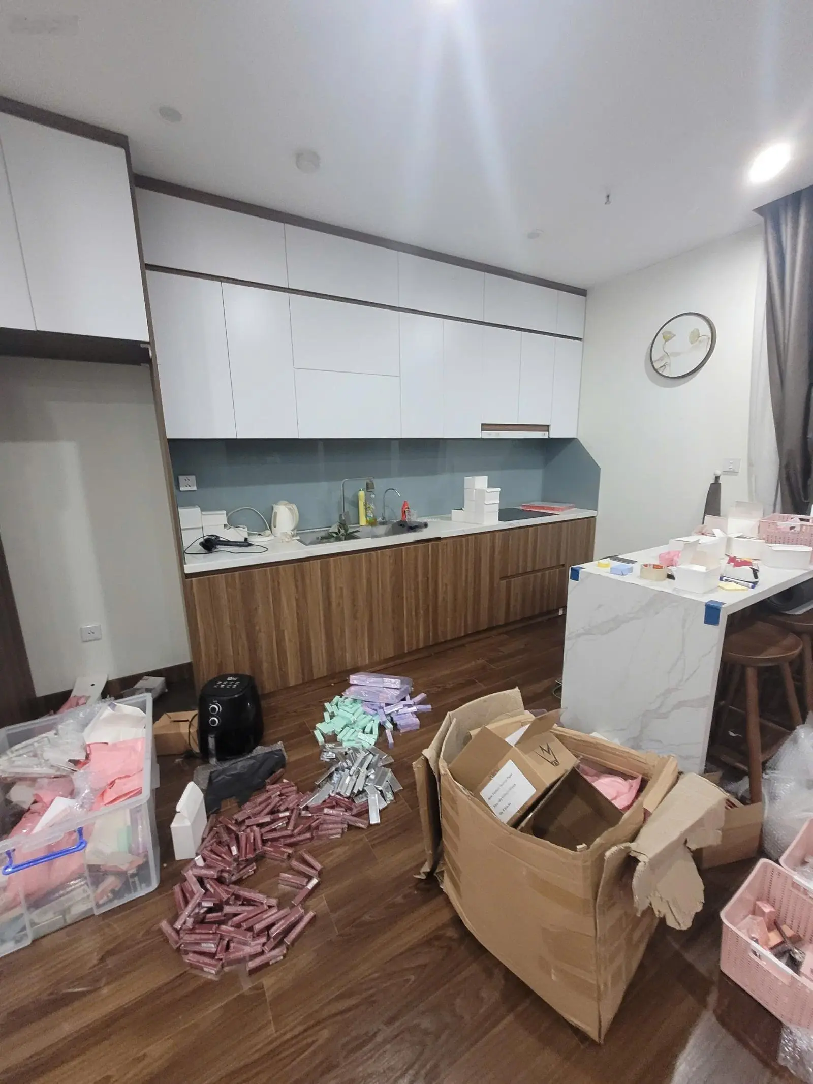 Cần bán nhanh căn hộ siêu hiếm tại thời điểm này. Kiếm đâu ra căn hộ tầng trung, ban công hướng mát