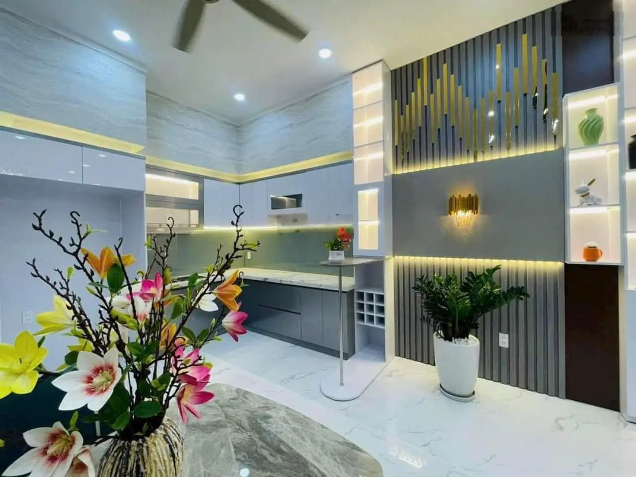 Nhà phố 3 căn phường Long Thạnh Mỹ chính chủ cần bán nhanh giảm mạnh 80m2