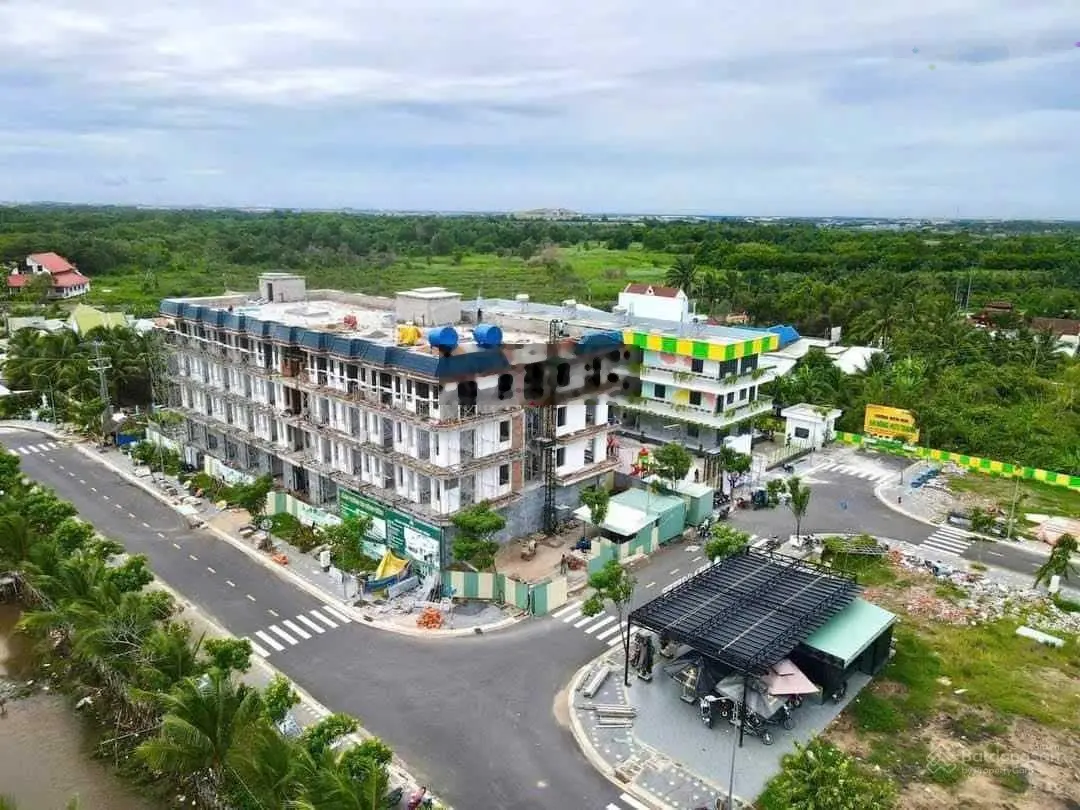 Bán đất nền nhà phố số hồng riêng, ngay trung tâm Đức Hòa Long An giá rẻ
