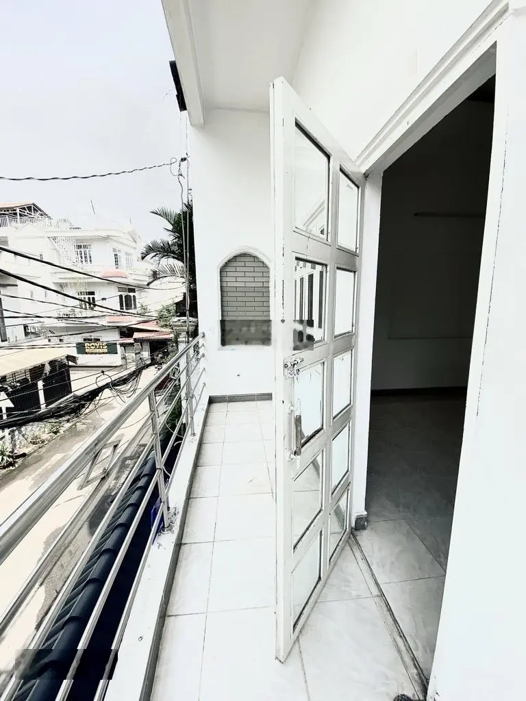 Chủ gấp bán - giảm sốc 1 tỷ bán nhà góc 2 mặt hẻm xe tải gần Emart Gò Vấp