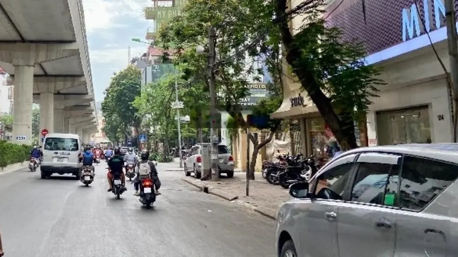 NHÀ T.TÂM Q.CẦU GIẤY - VỊ TRÍ ĐẮC ĐỊA - 38M /4T/MT4,5m - NHÀ 3 MẶT THOÁNG - 50M RA PHỐ - GIÁ 9.9 TỶ