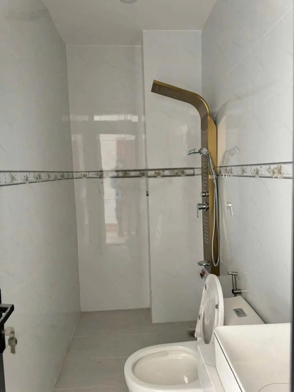 bán nhà mặt tiền đường nguyễn trung nguyệt phường bình trưng đông Q2.