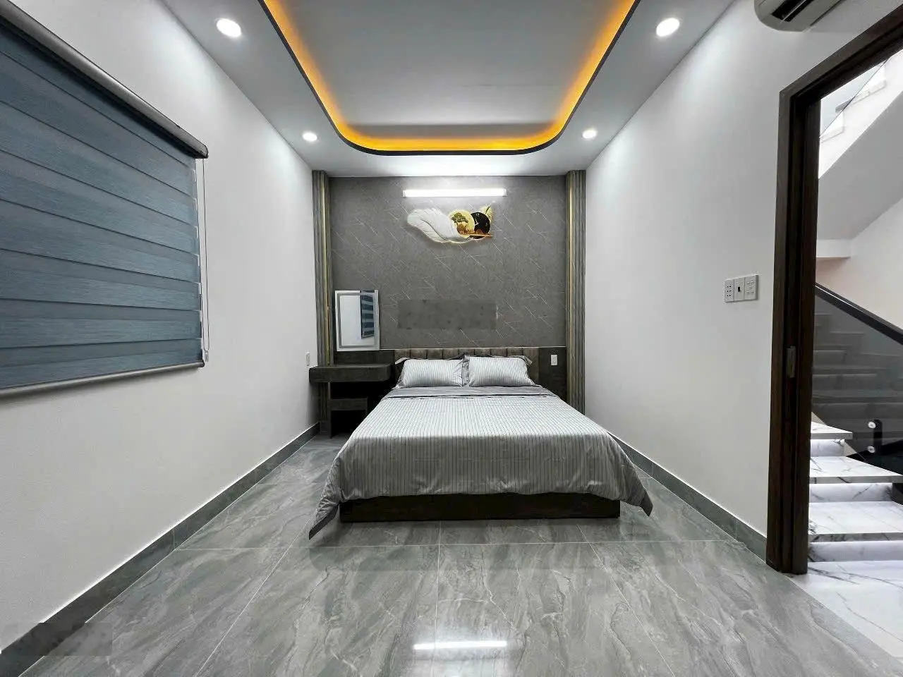 Nhà mới xây thiết kế hiện đại xe hơi ngủ trong nhà đường Huỳnh Tấn Phát - TT Nhà Bè