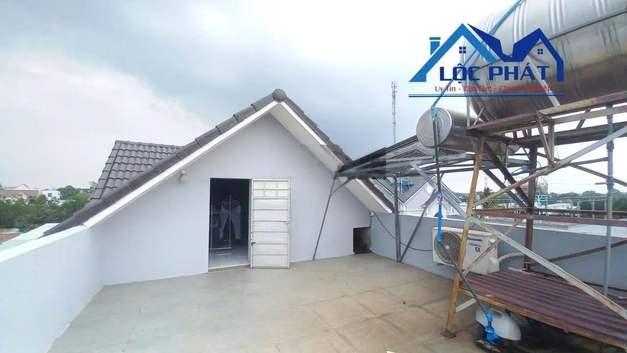 Bán nhà mái Thái thị trấn Long Thành 654 m2 chỉ 21 tỷ