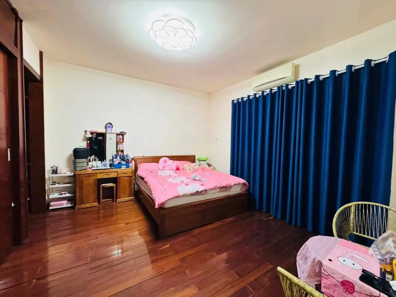 Bán biệt thự sang trọng hiện đại KĐT mới Yên Hoà, Cầu Giấy DT 153m2 x 4 tầng, MT 10m. Giá 65 tỷ TL