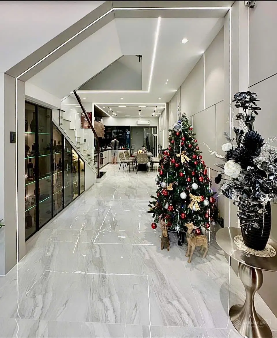 Nhà mới đẹp đón tết 2025, Bàn Cờ, P3, Q3 75m2 4 tầng chỉ 17,9 tỷ còn Thương Thảo