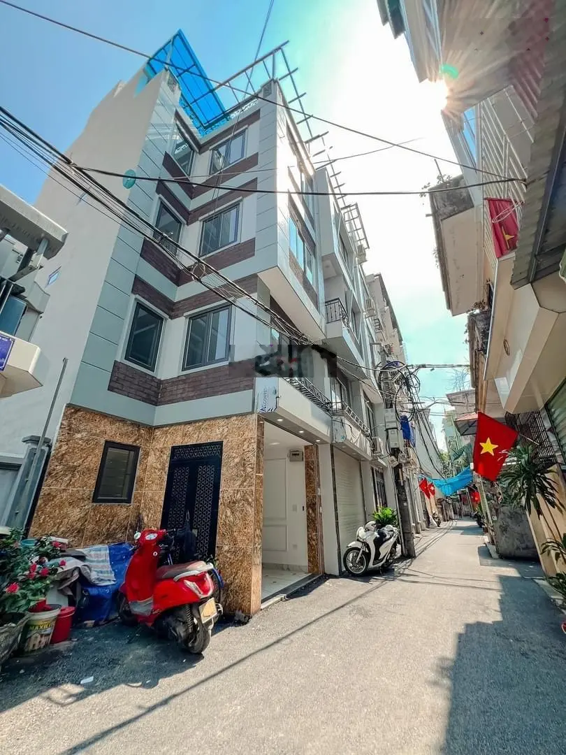 Bán gấp nhà Linh Đàm trước nhà ô tô tránh dừng đỗ, Ba bước ra Hồ Linh Đàm: 55m2*5 tầng Giá nhỉnh 11