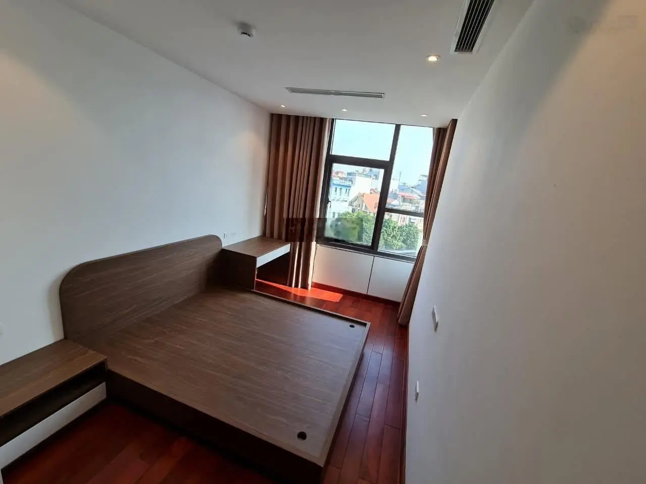 Bán nhà mặt phố 118 tỷ, 216m2, 9PN, 9WC, Thang Máy tại Hoàng Cầu, Đống Đa, Hà Nội, mặt tiền 10,5m,