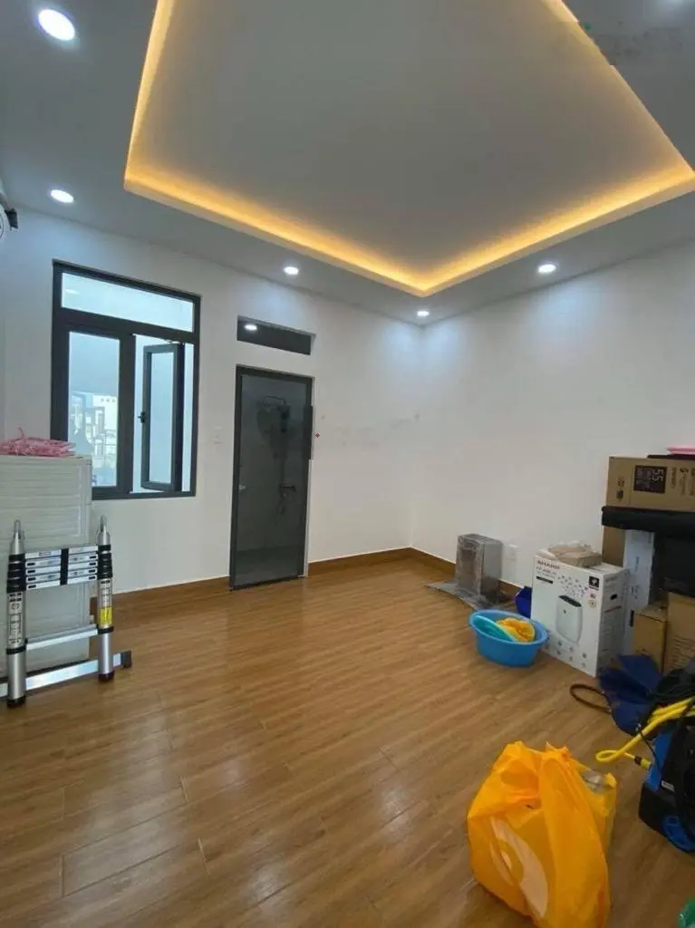 Nhà đẹp 3 tầng đường số 9, trường thọ, tp thủ đức giá chỉ 8.3 tỷ tl