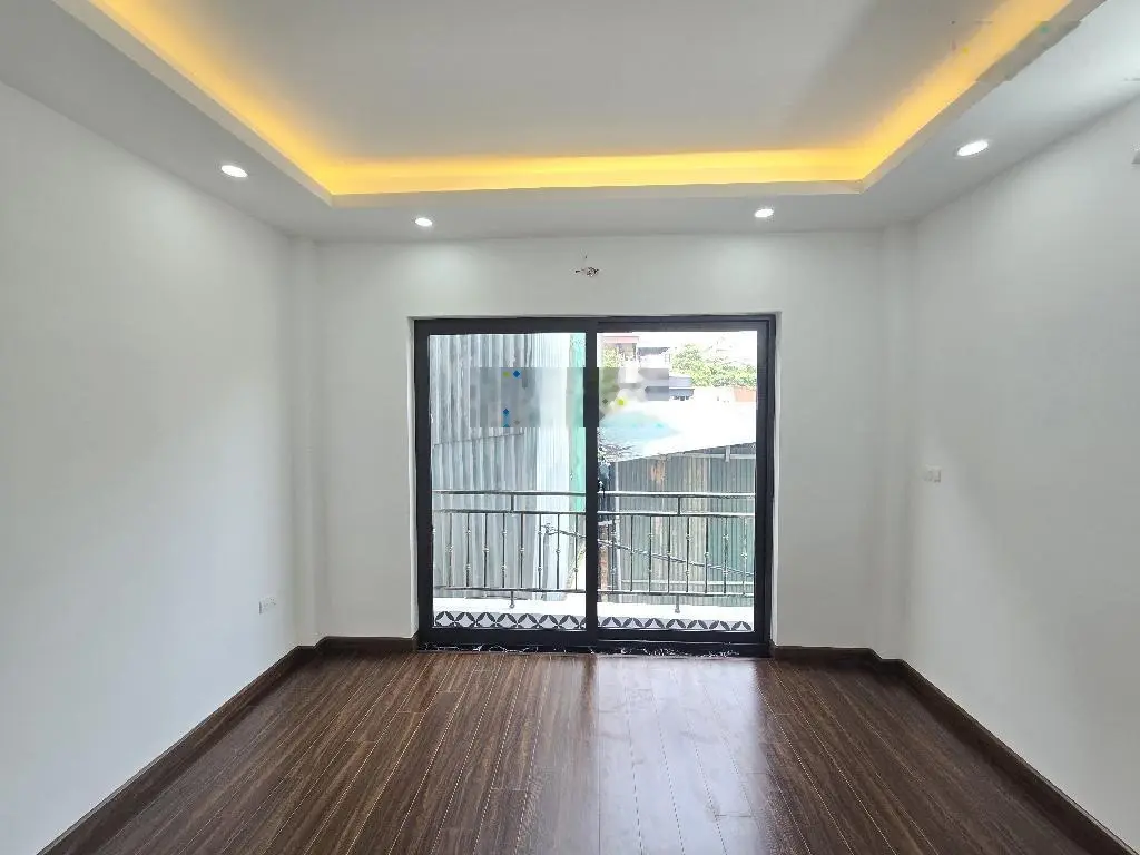 Nhà mới ở ngay, gần ngõ ô tô, lô góc, tại Liên Ninh, Thanh Trì, Hà Nội.