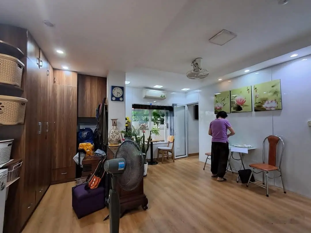 Bán nhà mặt phố vạn bảo. 50/70 m2, 9 t thang máy, lô góc, ôtô tránh, kinh doanh sầm uất. giá 30 tỷ