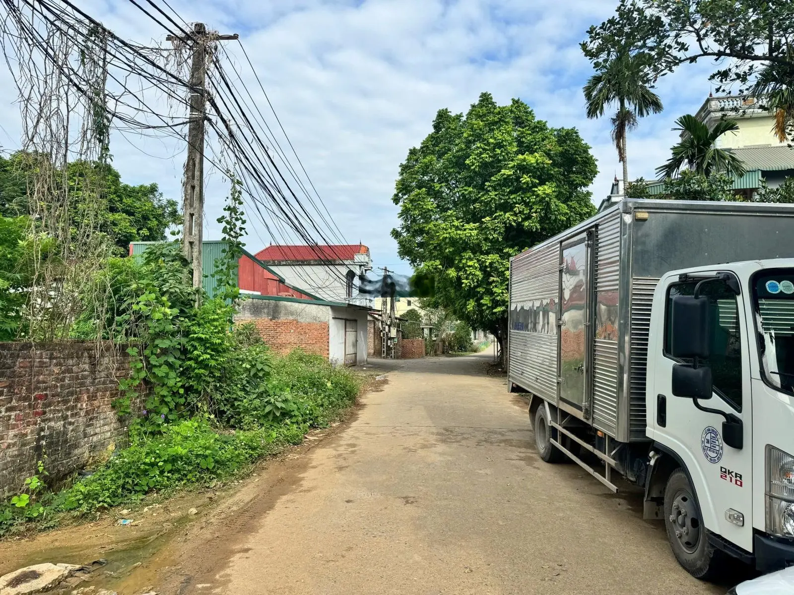 300M Phúc Tiến - Trục chính giá rẻ bất chấp, Đường 3 ô tô tránh
