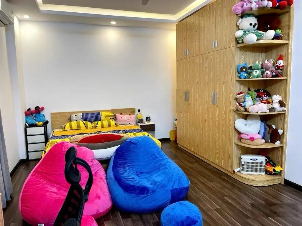 Bán nhà biệt thự 105m2 , bề ngang rộng, mặt tiền đường số chợ Tân Mỹ, Quận 7, Chỉ Nhỉnh 15 Tỷ