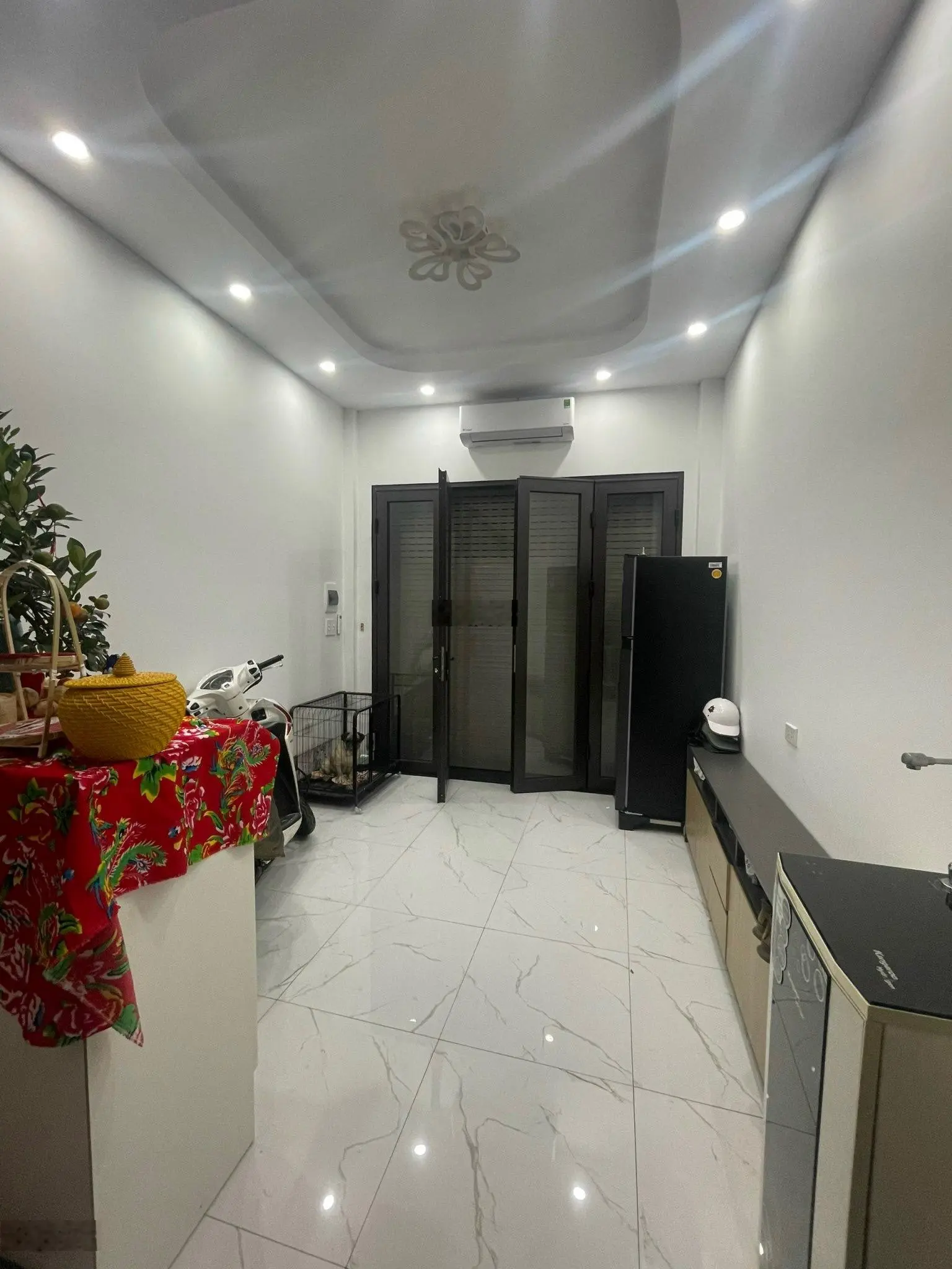 Mình chính chủ bán nhà 3 tầng quận Hoàn Kiếm, Chương Dương