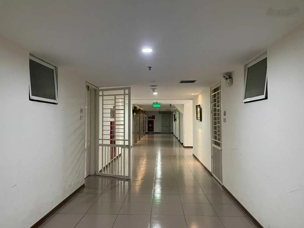 Bán chung cư CT3A Mễ Trì Thượng, 102m2 nhận nhà ngay, full đồ, sổ đỏ