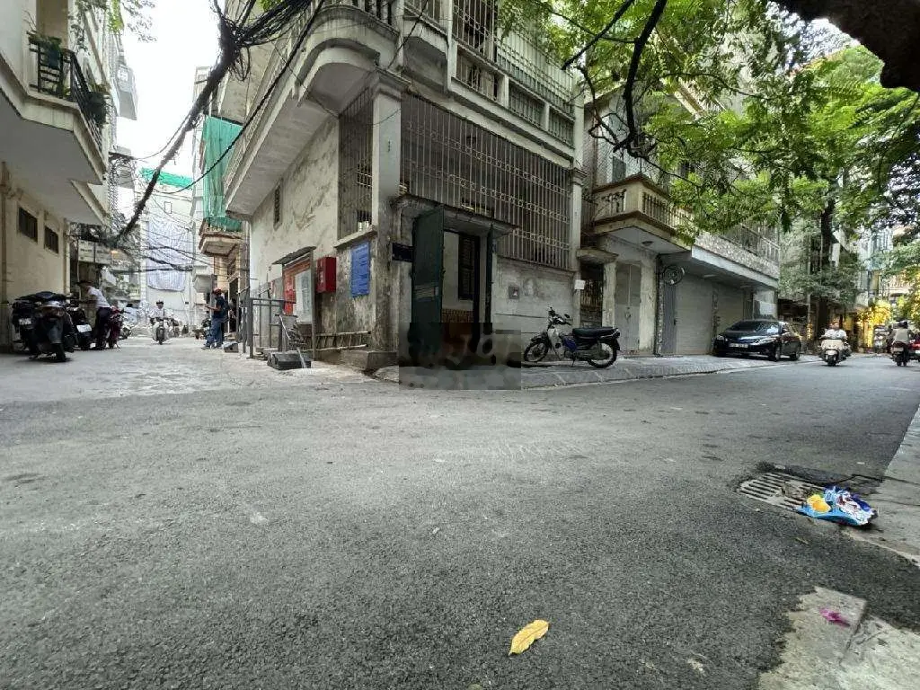 Bán nhà Phố Hoàng Văn Thái nhà lô góc 2 mặt ngõ ô tô vào nhà