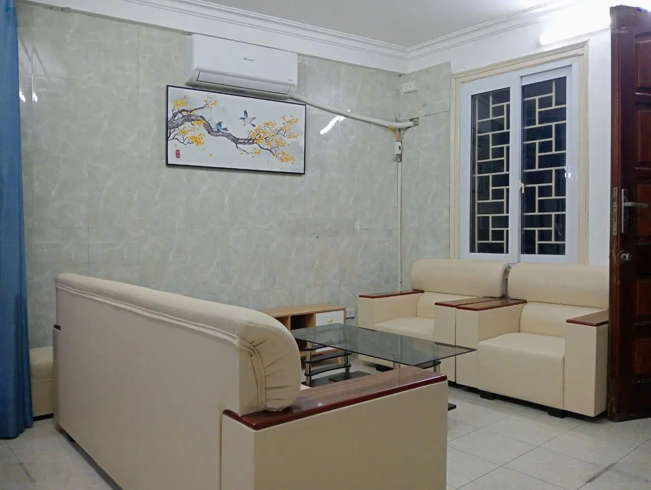 Chính chủ bán căn hộ tập thể tầng 1 tại phố Quỳnh Mai 68m2, giá 3,3tỷ