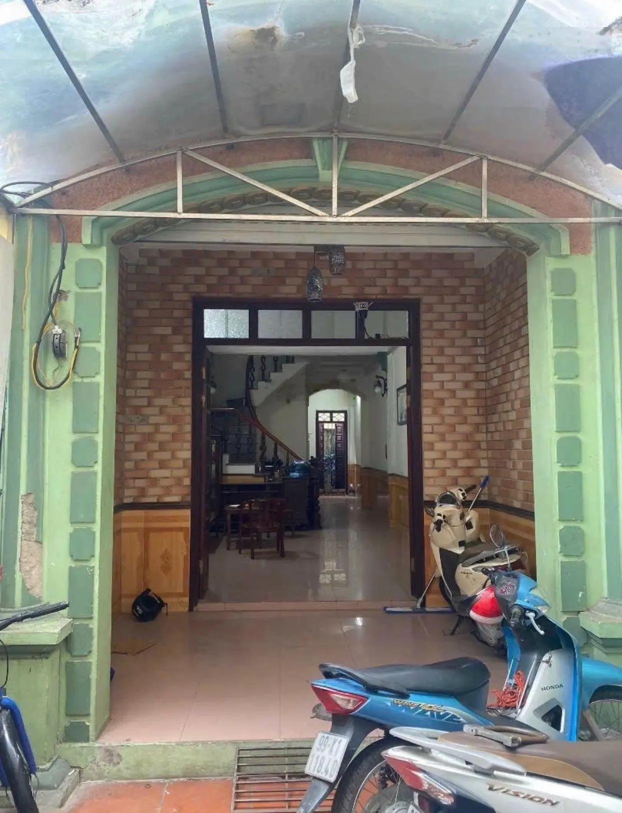DT: 80.1m2 xây 4 tầng tại Vĩnh Hưng, 20m ra phố giá 7.5 tỷ, sổ đỏ riêng